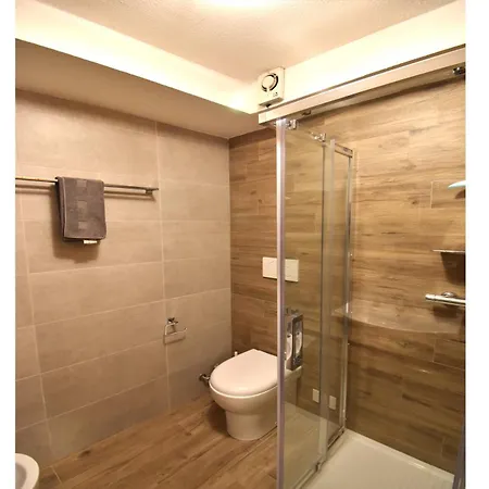 Апартаменты R H Cervinia Apartment